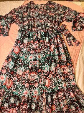 CACIQUE size 26 Cover-Up Boho Floral Pattern Semi-Sheer Robe Maxi Tie Wrap